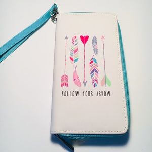 Follow your arrow wristlet wallet
